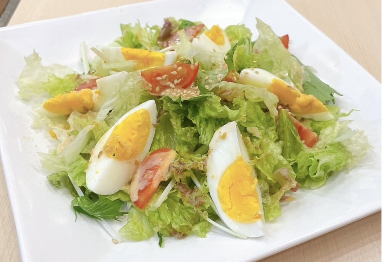 ゆで卵のごまドレサラダ